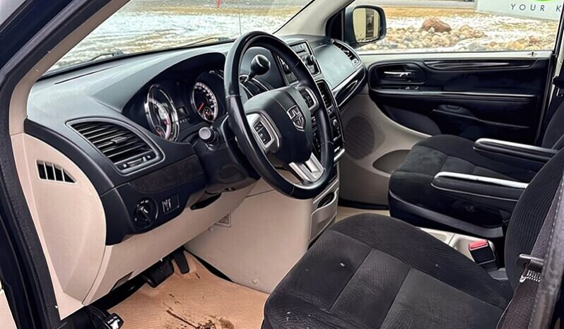 
								2016 Dodge Grand Caravan Canada Value Package full									