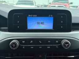 
										2020 Ford Escape S full									