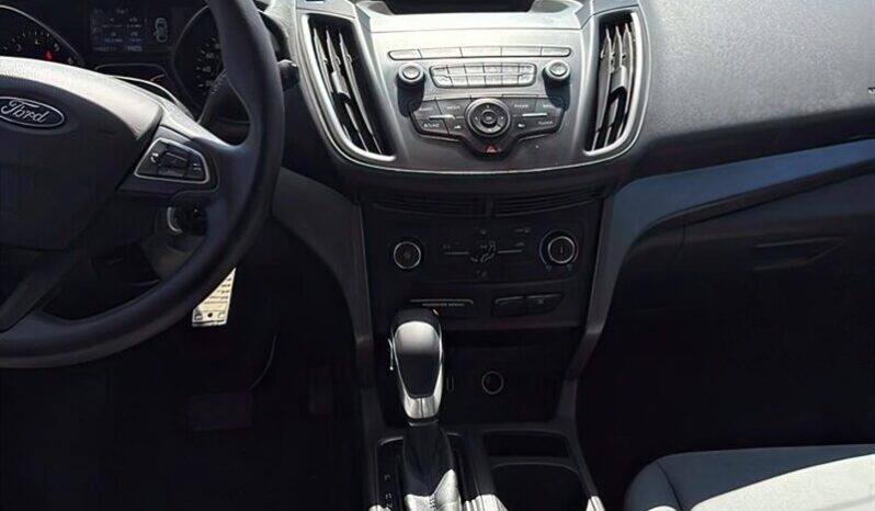 
								2019 Ford Escape S full									
