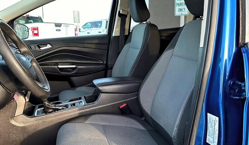 
								2018 Ford Escape SE full									