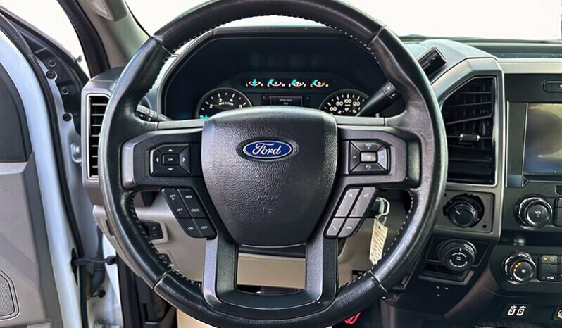 
								2019 Ford F-150 XLT full									