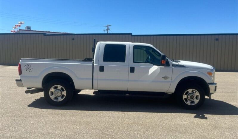
								2016 Ford F-250 Super Duty XLT Diesel full									