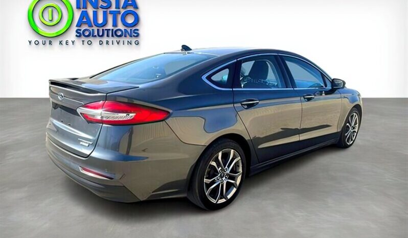 
								2020 Ford Fusion Hybrid Titanium full									
