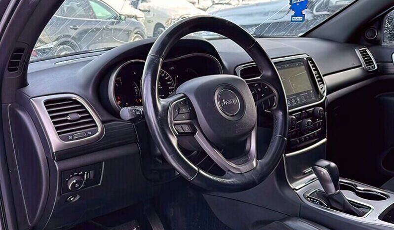 
								2019 Jeep Grand Cherokee Laredo 4WD full									