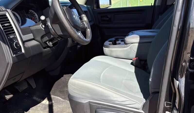 
								2017 RAM 1500 Express full									