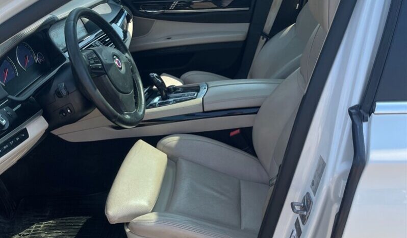 
								2012 BMW 7-Series ALPINA B7 SWB xDrive full									