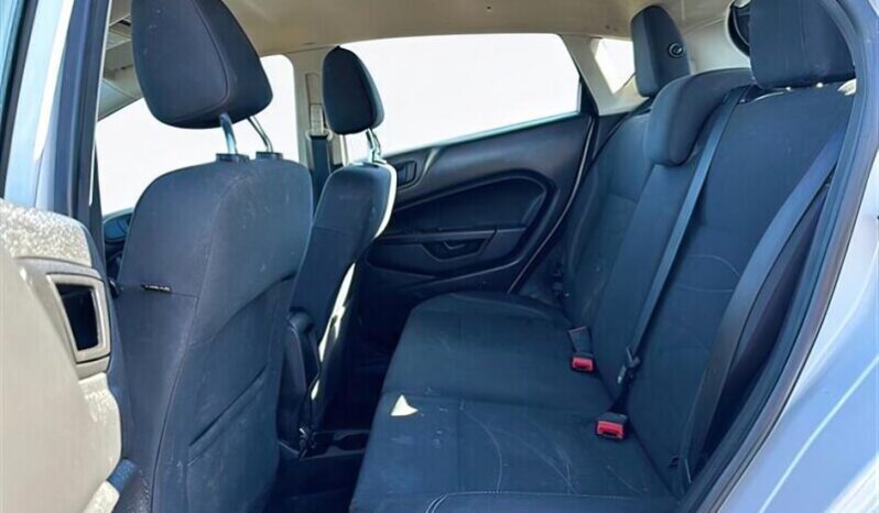 
								2017 Ford Fiesta SE full									