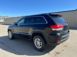 
										2018 Jeep Grand Cherokee Laredo full									
