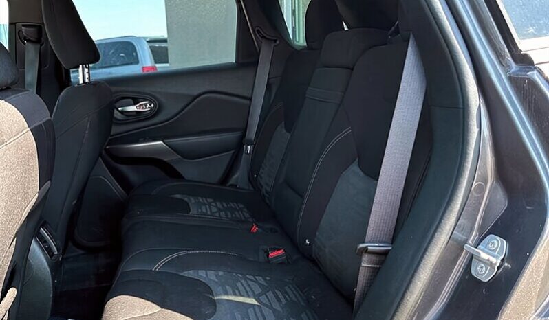 
								2019 Jeep Cherokee North full									