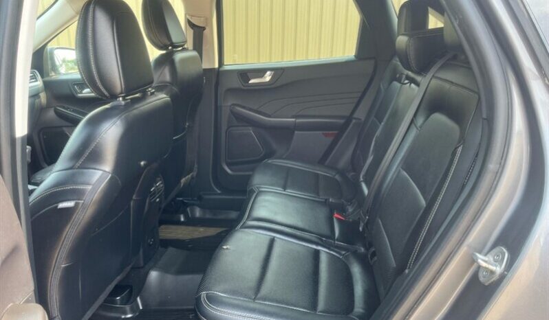 
								2021 Ford Escape SEL full									