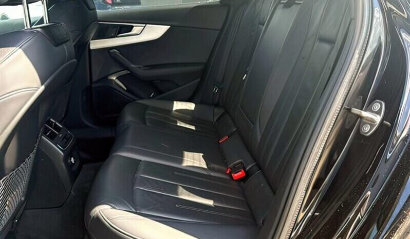 
								2018 Audi A4 2.0 TFSI quattro Technik full									