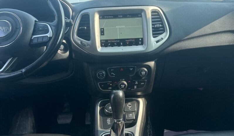
								2019 Jeep Compass North full									