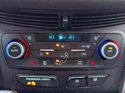 
										2019 Ford Escape SEL full									