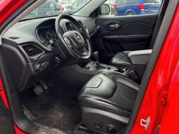
										2019 Jeep Cherokee Trailhawk full									
