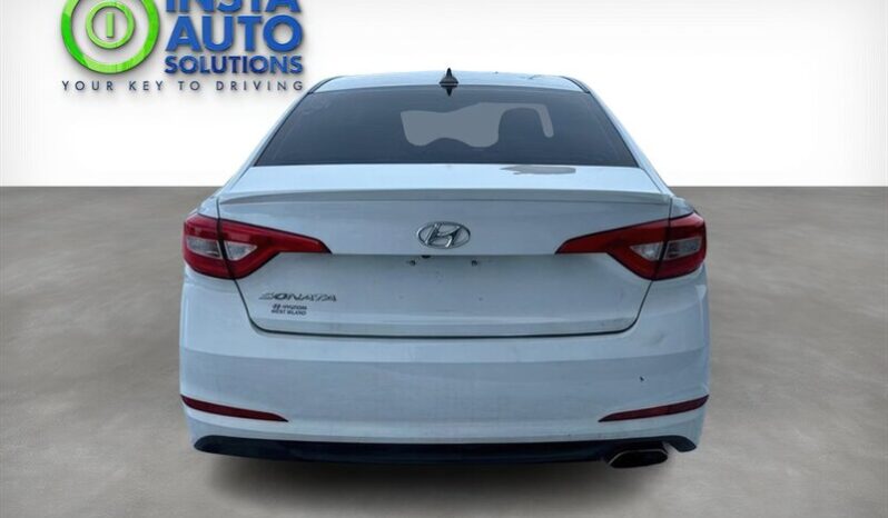 
								2016 Hyundai Sonata GL full									