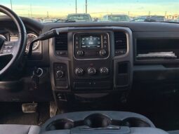 
										2017 RAM 1500 ST full									