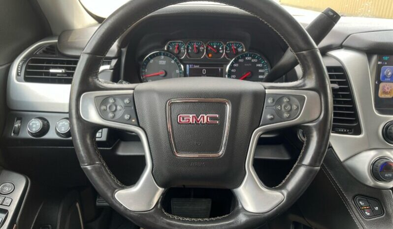 
								2020 GMC Yukon XL SLT full									