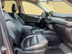
										2021 Ford Escape SEL full									