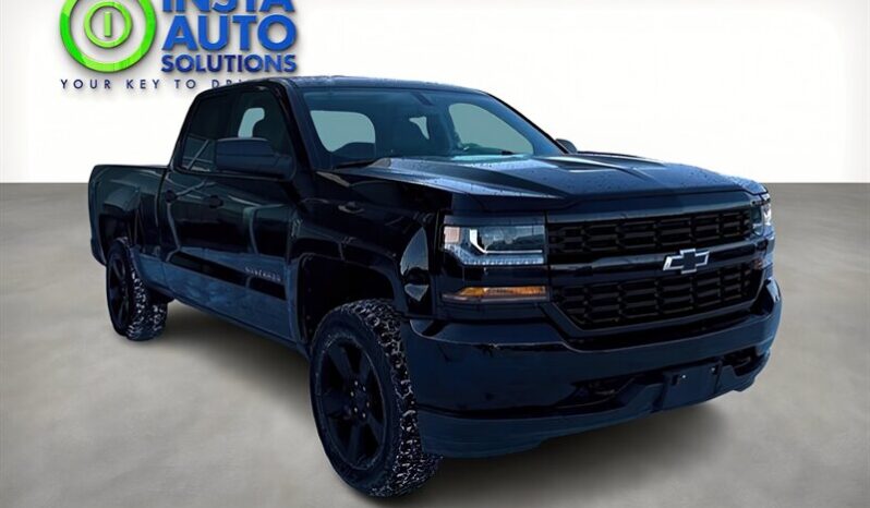
								2018 Chevrolet Silverado 1500 Custom full									