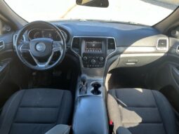 
										2018 Jeep Grand Cherokee Laredo full									