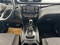 
										2018 Nissan Qashqai SV full									
