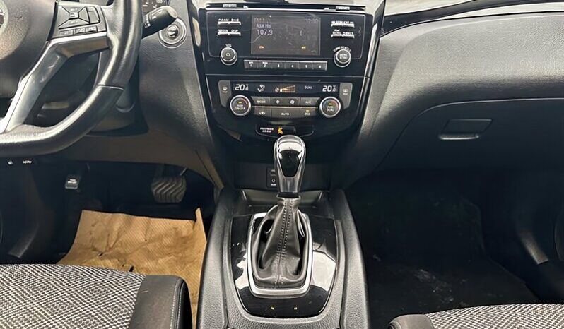 
								2018 Nissan Qashqai SV full									