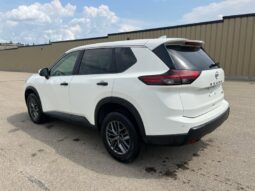 
										2024 Nissan Rogue S full									