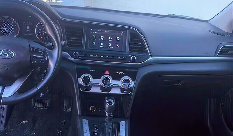 
								2019 Hyundai ELANTRA Preferred full									