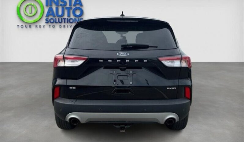 
								2022 Ford Escape SE full									