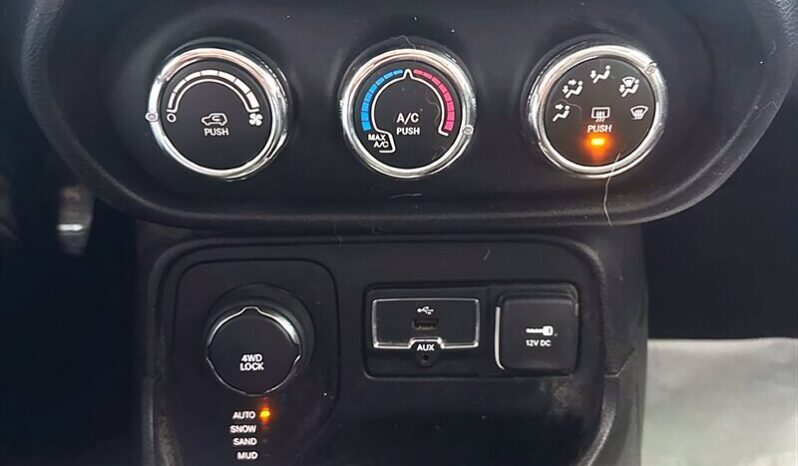 
								2016 Jeep Renegade Sport full									