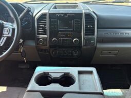 
										2019 Ford F-350 Super Duty XLT full									