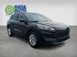 
										2022 Ford Escape SE full									