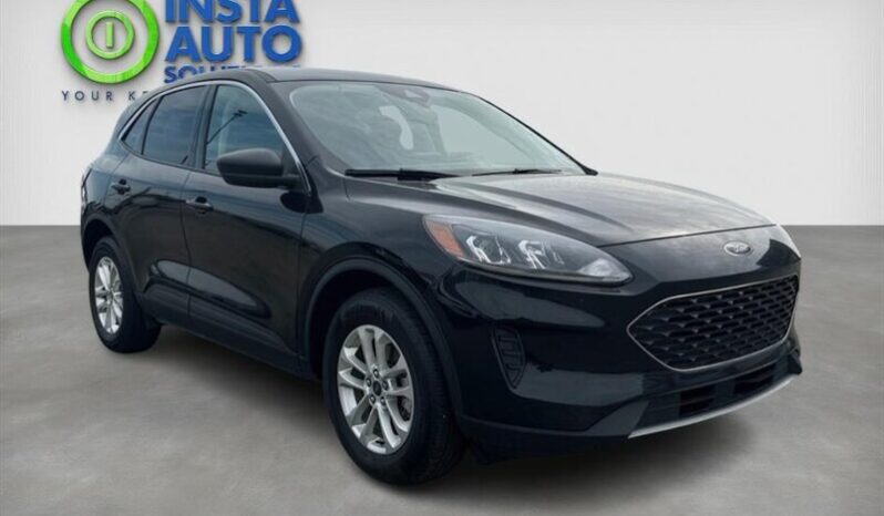 
								2022 Ford Escape SE full									