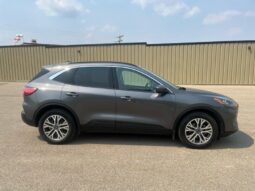 
										2021 Ford Escape SEL full									