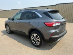 
										2021 Ford Escape SEL full									