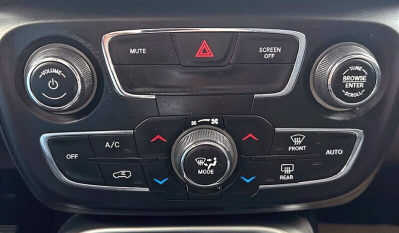 
								2019 Jeep Compass Upland full									