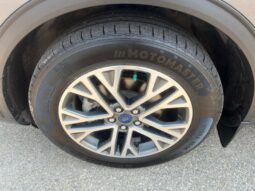 
										2021 Ford Escape SEL full									