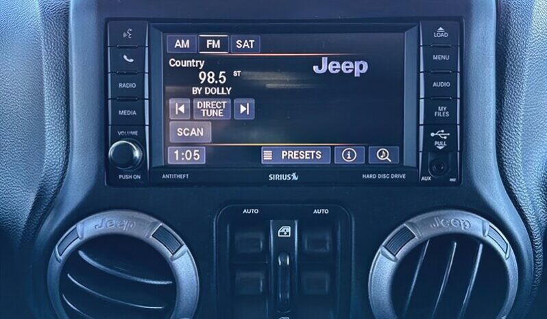 
								2018 Jeep Wrangler JK Unlimited Sport full									