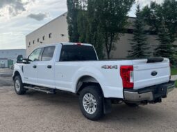 
										2017 Ford F-350 Super Duty XLT full									