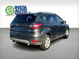 
										2018 Ford Escape SE full									