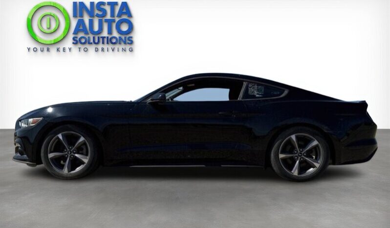 
								2016 Ford Mustang V6 Fastback full									