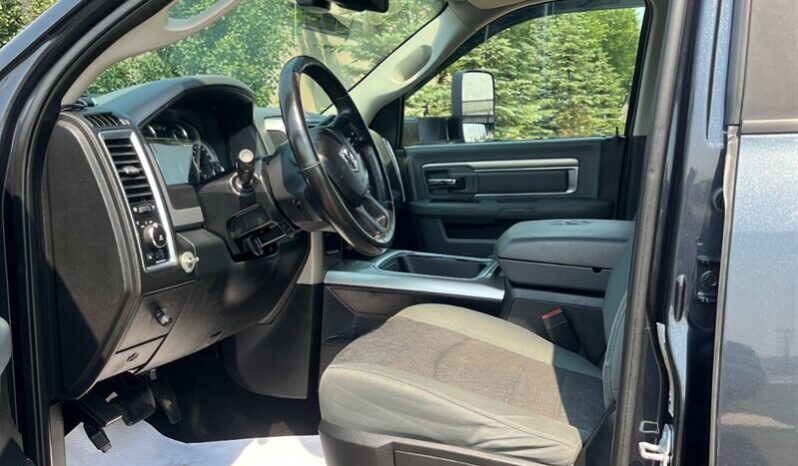 
								2016 RAM 3500 SLT full									