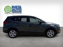 
										2019 Ford Escape S full									