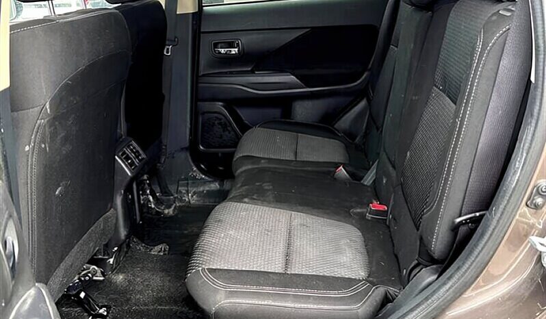 
								2019 Mitsubishi Outlander ES full									