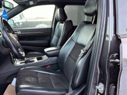 
										2019 Jeep Grand Cherokee Laredo 4WD full									