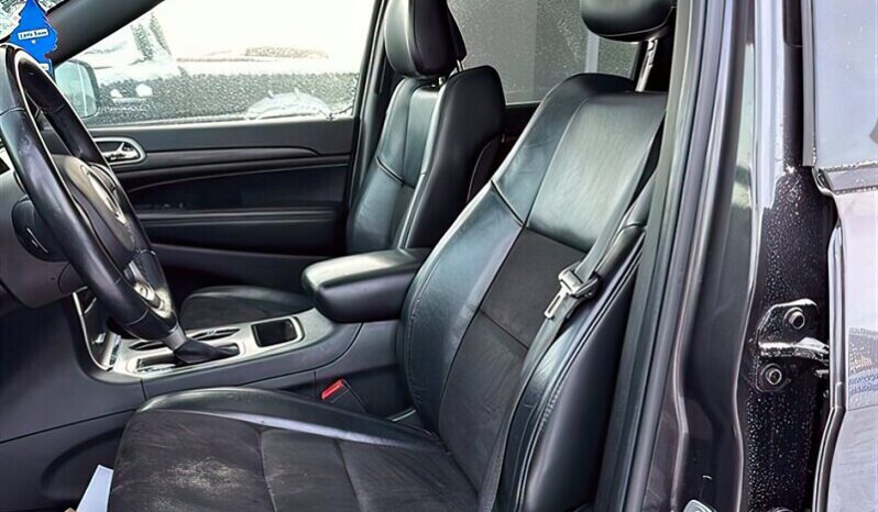 
								2019 Jeep Grand Cherokee Laredo 4WD full									