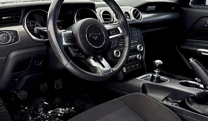 
								2018 Ford Mustang EcoBoost full									