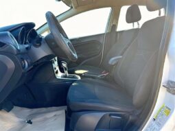 
										2017 Ford Fiesta SE full									