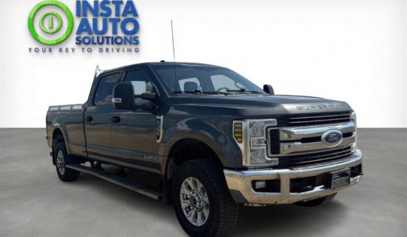 
								2019 Ford F-350 Super Duty XLT full									