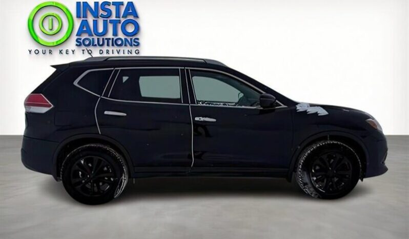 
								2016 Nissan Rogue SV Moonroof full									